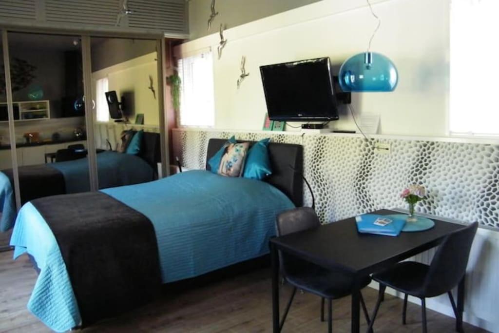 Studio Bed & Strand Scharendijke Exterior photo